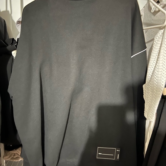 Emt $200 Welldone Unisex Sweater Black - Picture 9 of 10